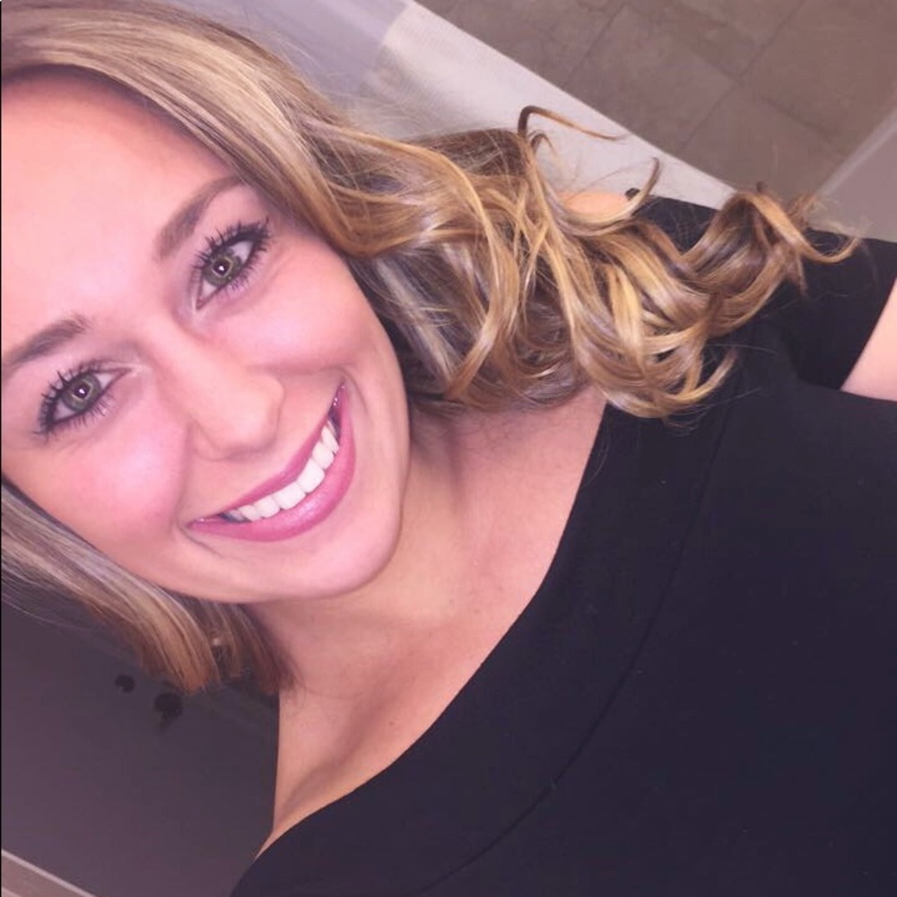 Meet your Posher, Lacey